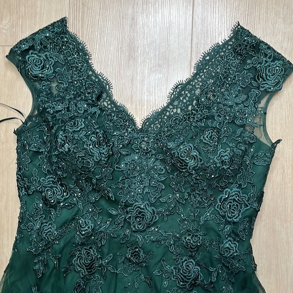 LA FEMME Embellished Tulle & Lace A-Line Gown, COLOR Dark Emerald, SIZE 14 - Picture 8 of 9